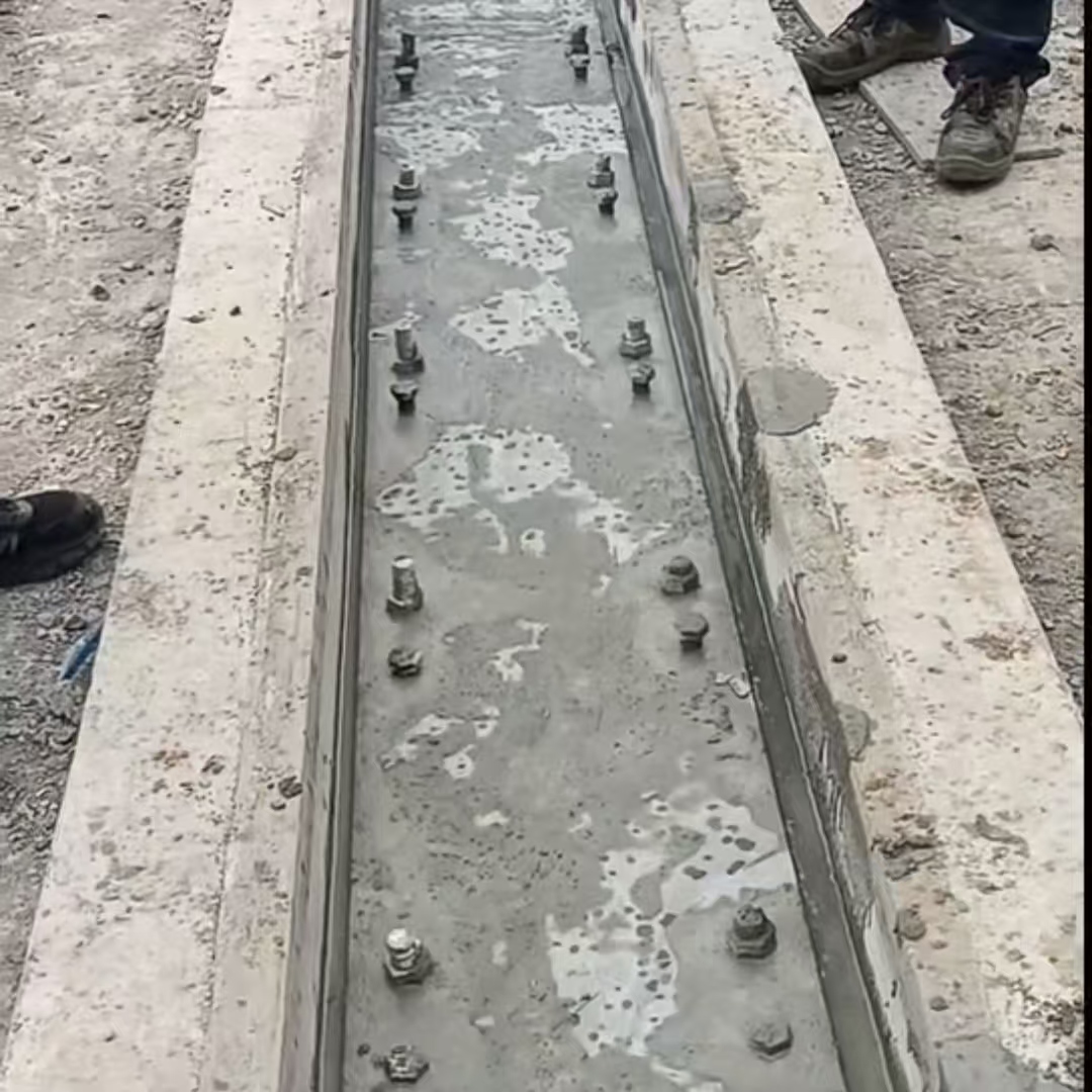 无棣港口码头起重机龙门吊重型机械设备稳固用早强快凝轨道胶泥