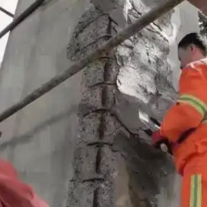 无棣梁板柱楼梯空洞蜂窝剥落露筋等表面破损修补用高强聚合物修补砂浆